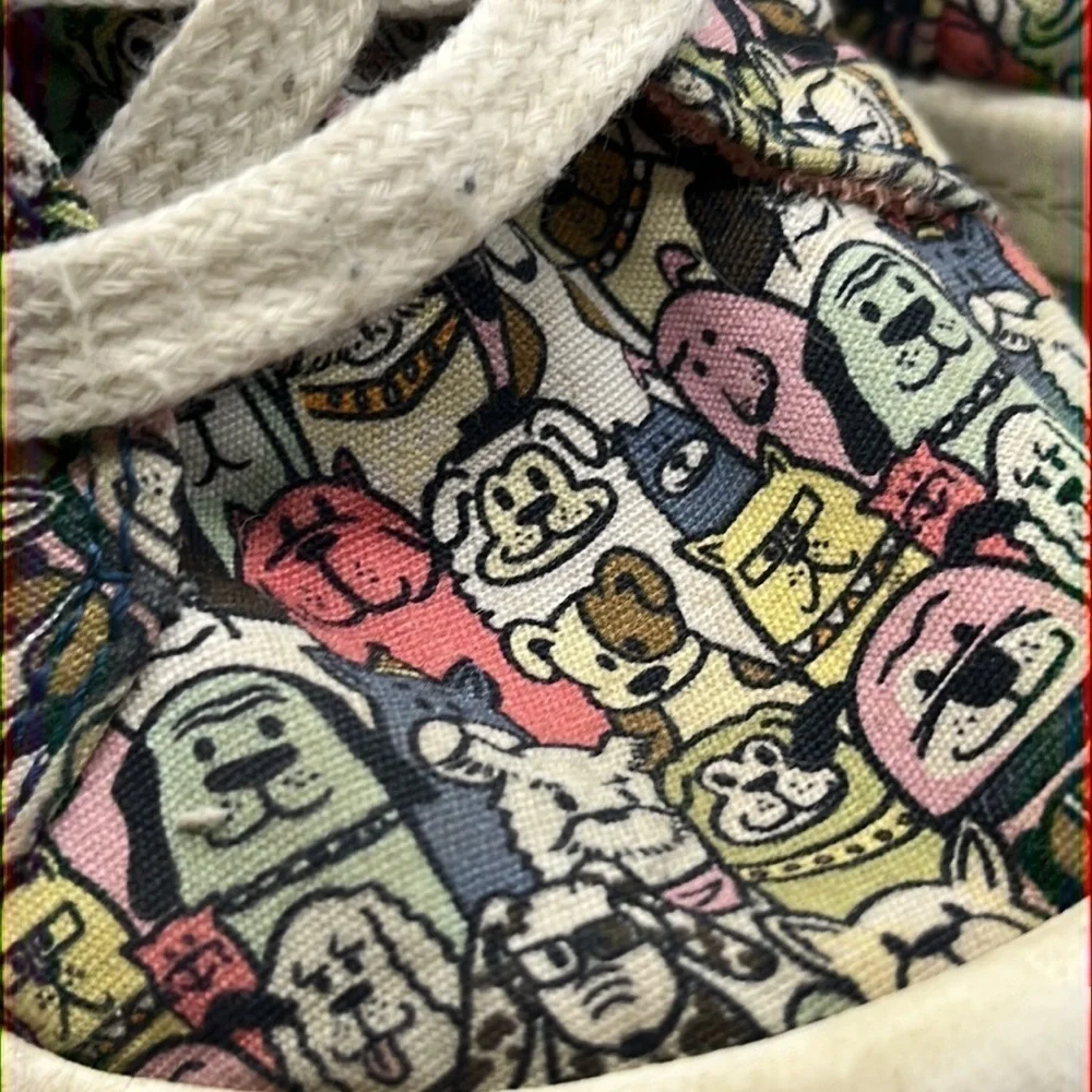 Bobs by Skechers Dog sneakers Sz 8. SKT0376D